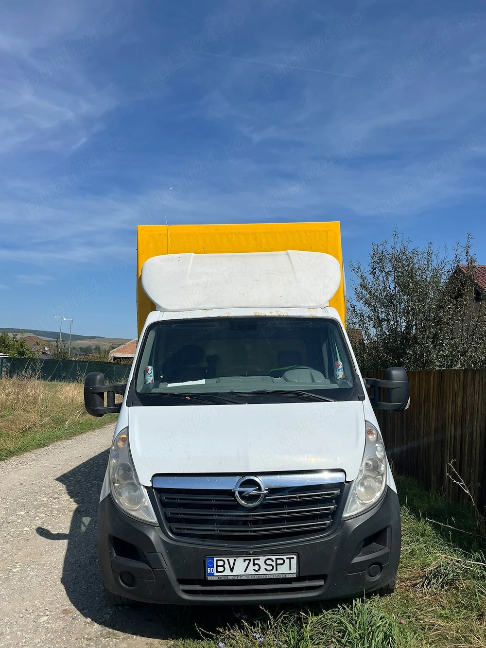 De vinzare opel movano