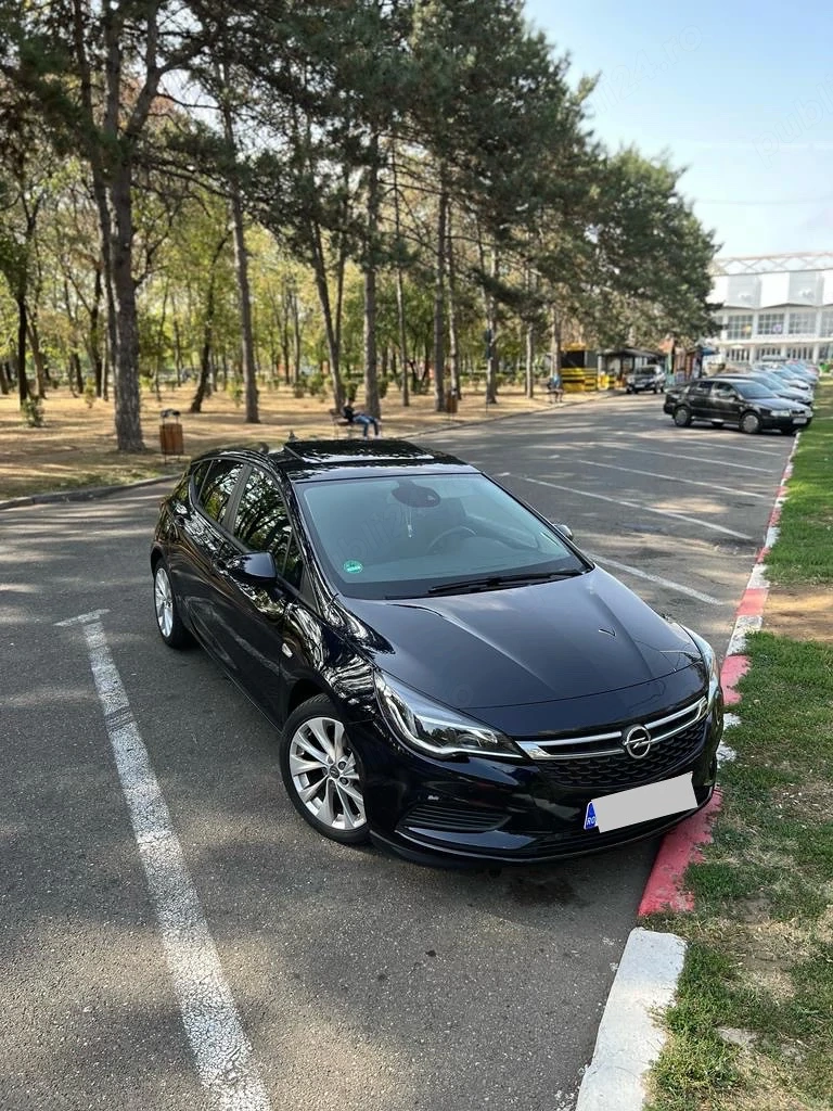     Opel Astra Hatchback 1.6 CDTI  2018