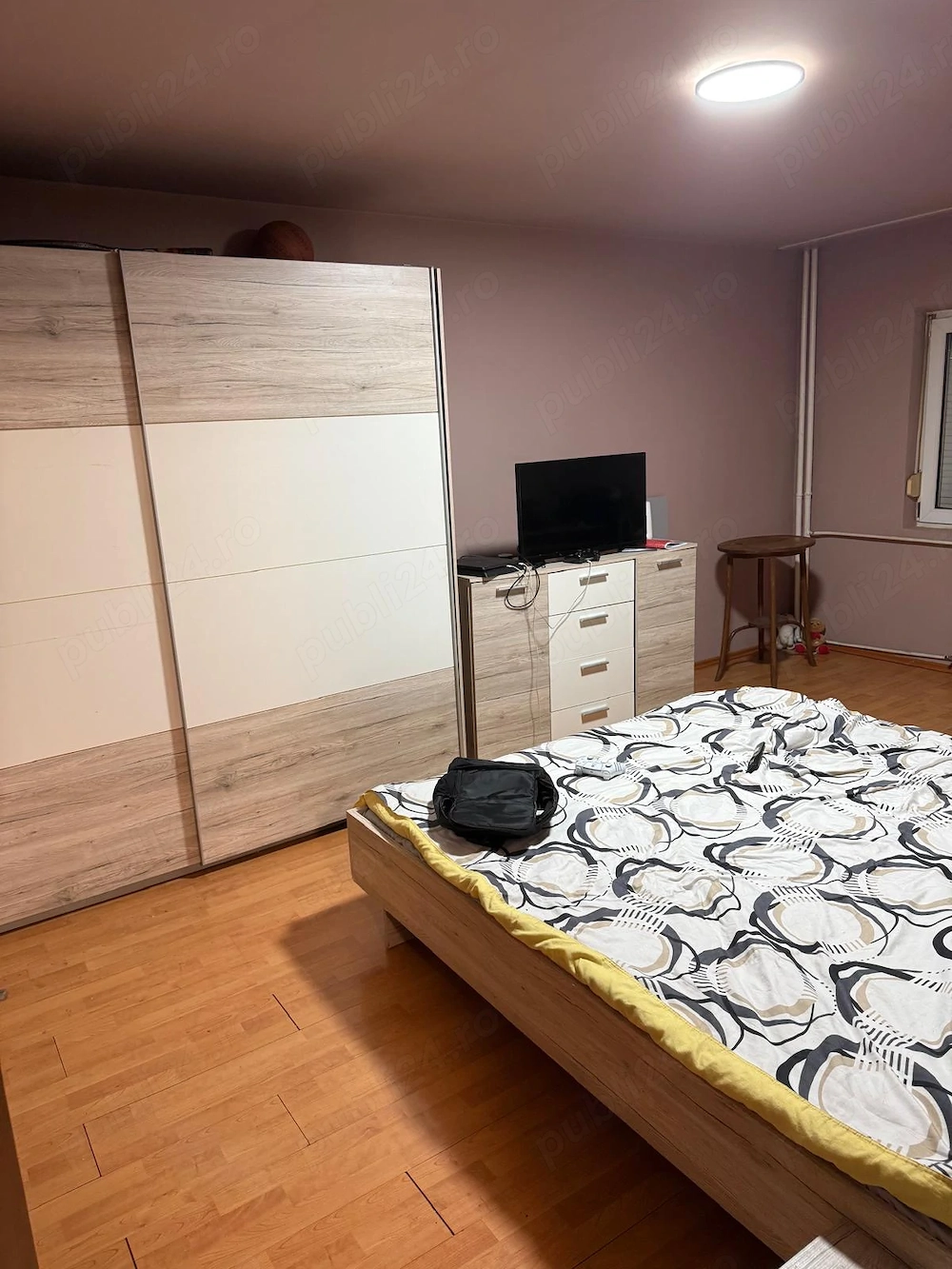 Vând apartament cu 3 camere tip PB