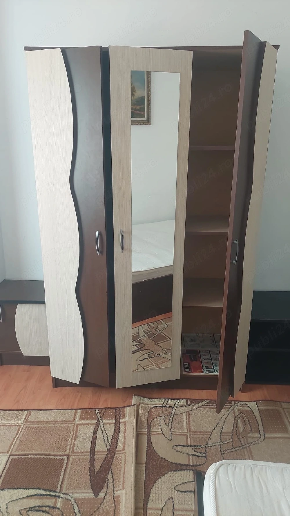 Închiriez garsonieră 