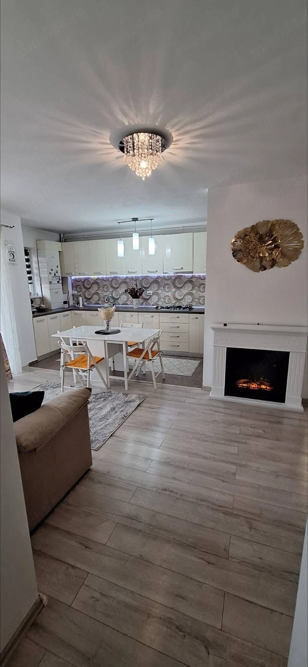 Închiriez  apartament Untold