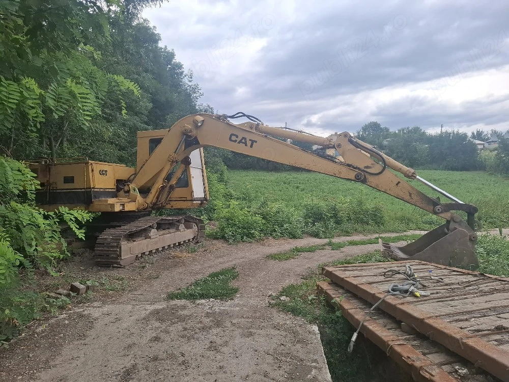 Excavator Caterpillar