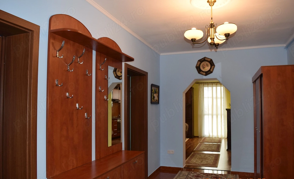 Închiriez apartament 3 camere decomandate Terezian
