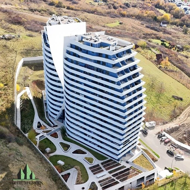 Penthouse pe 3 niveluri | 135,8 mp utili | Terase 85,6 mp | WINGS