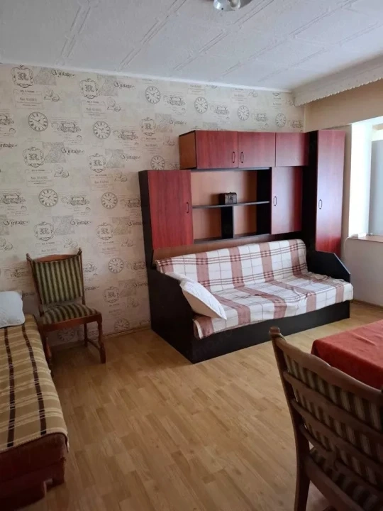 Garsonieră de vânzare, 24 mp, balcon închis – str. Luminișului