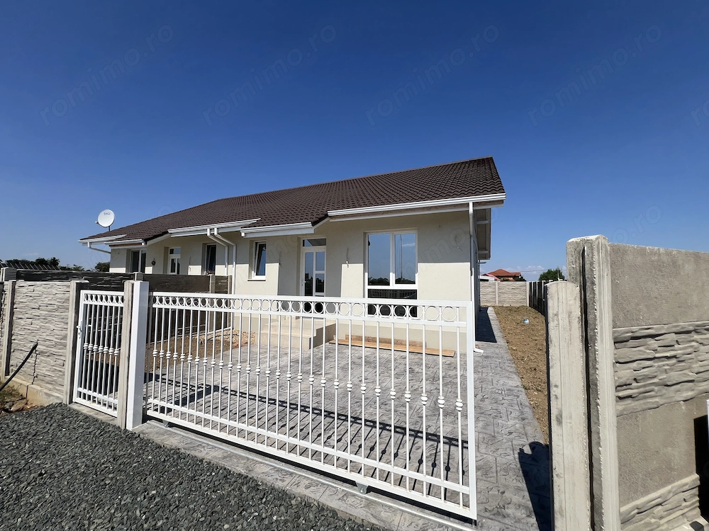 1 2 Duplex 3 camere | Posibilitate mansardare | Bucovat