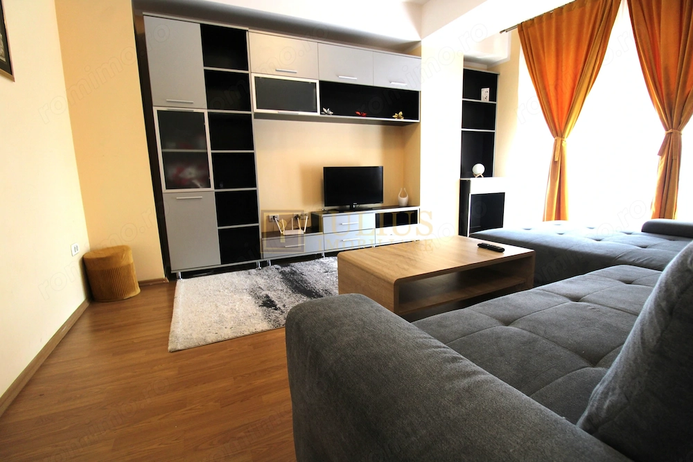 Apartament cu 3 camere in Girocului