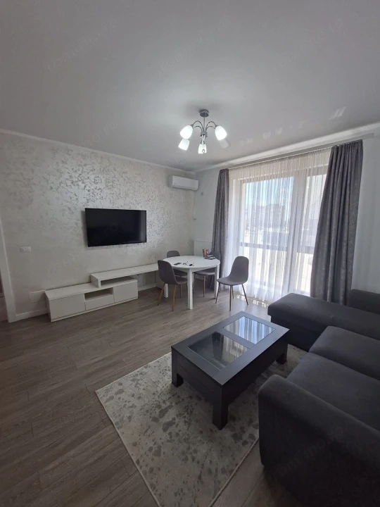Garsonieră tip studio, mobilată/utilată, loc de parcare privată – Zona Ciupercă