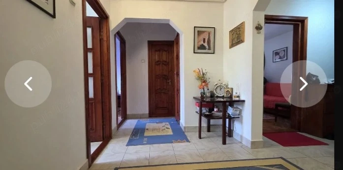 De vânzare apartament 3 camere, 2 balcoane, et 4 10, zona Rovere, Constanta