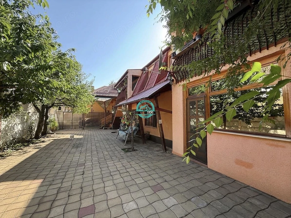 Casa de vanzare de 342 mp, teren 317, zona Semicentrala