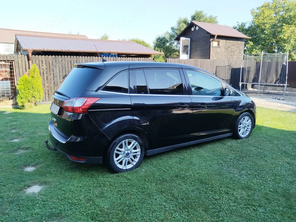 Ford Grand Cmax