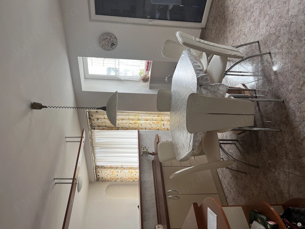 Închiriez apartament zona centrala
