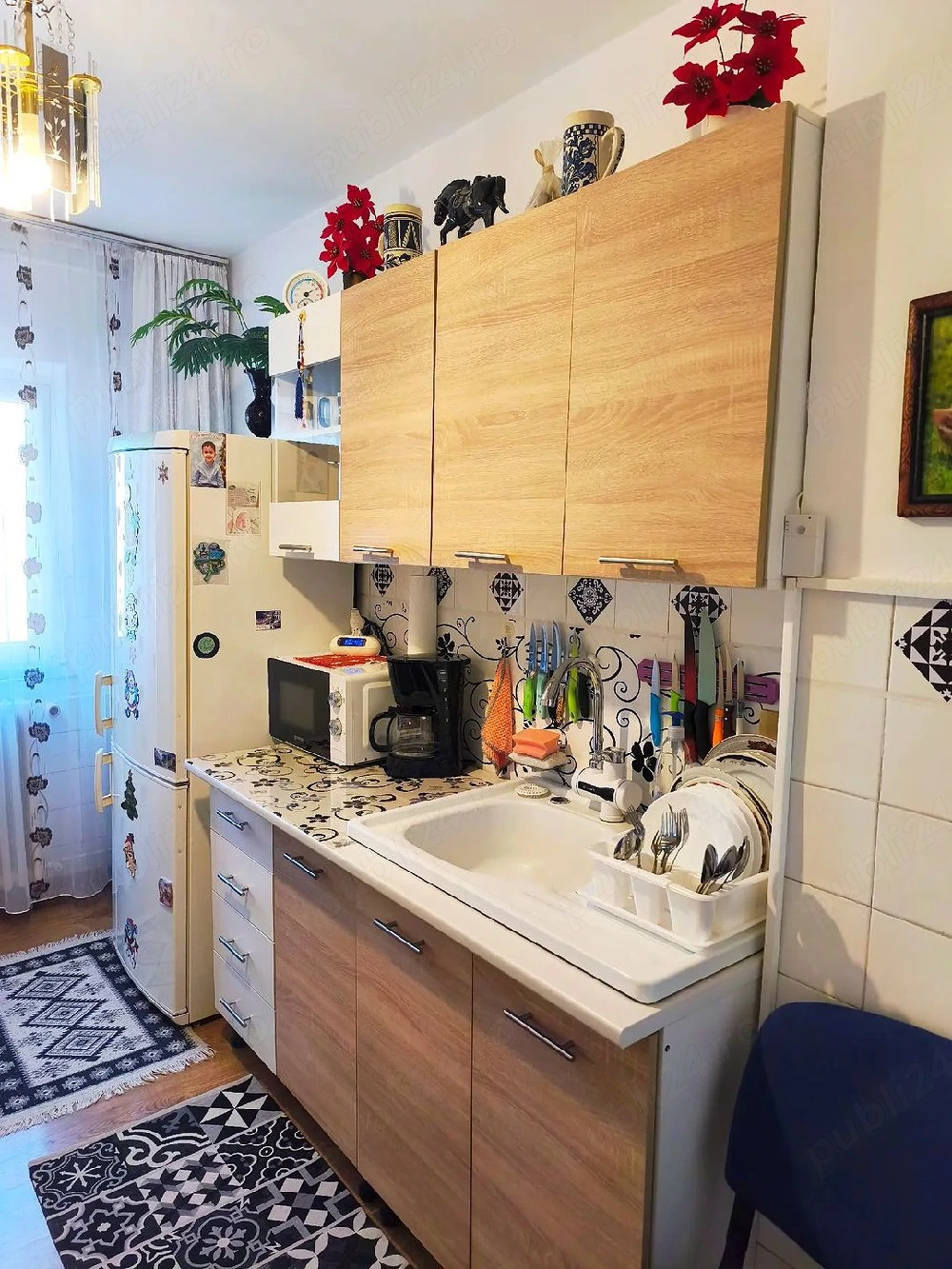   Vând sau schimb apartament cu 3 camere decomandat 