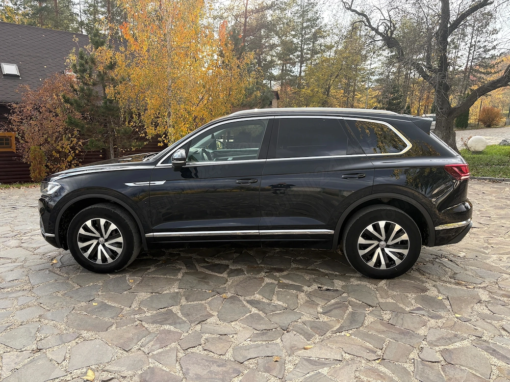 VW Touareg  3.0 TDI 286 CP | 2020 | TVA deductibil