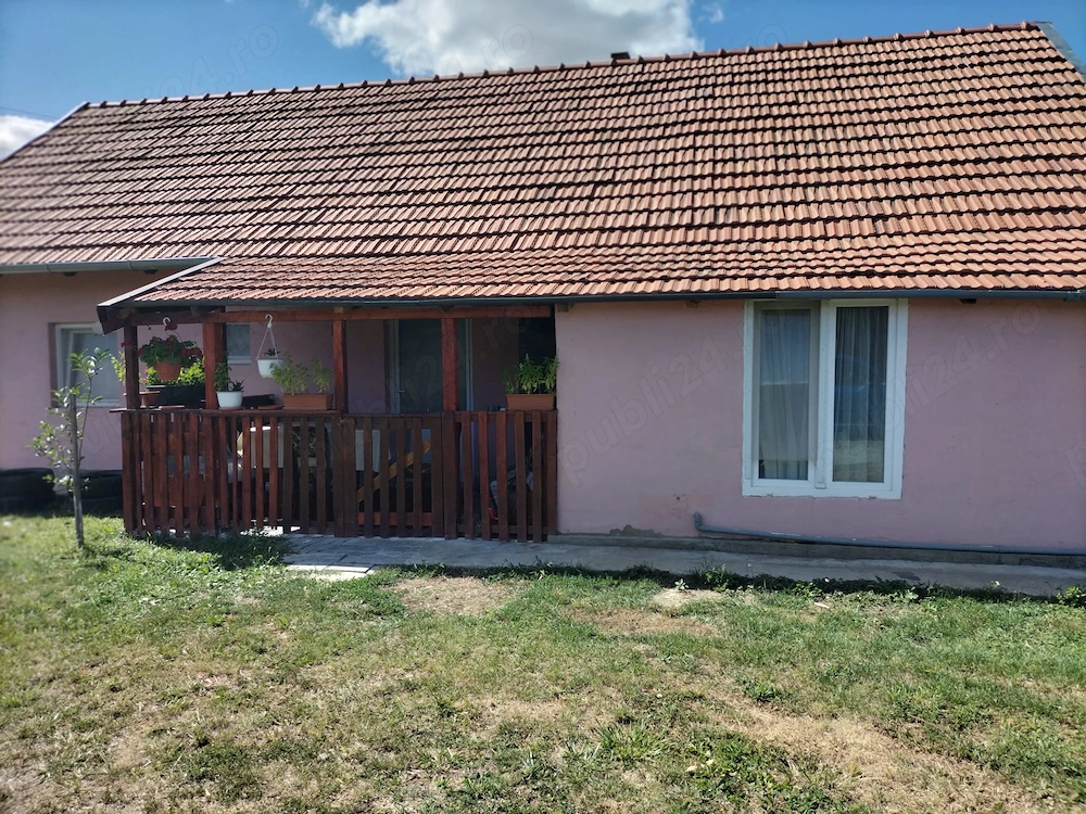 Casa de vanzare Dobra cu 35 ari teren
