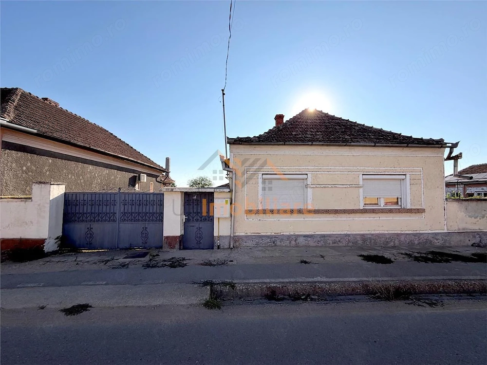 CASA PLAN PARTER | TEREN 990 MP | ACCES AUTO | ZONA TARIAN | BIHOR