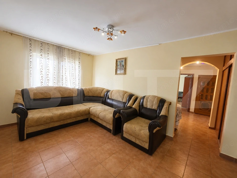 Apartament 3 camere, 68 mp, etaj 2, zona Luceafărului – Mall Dâmbovița