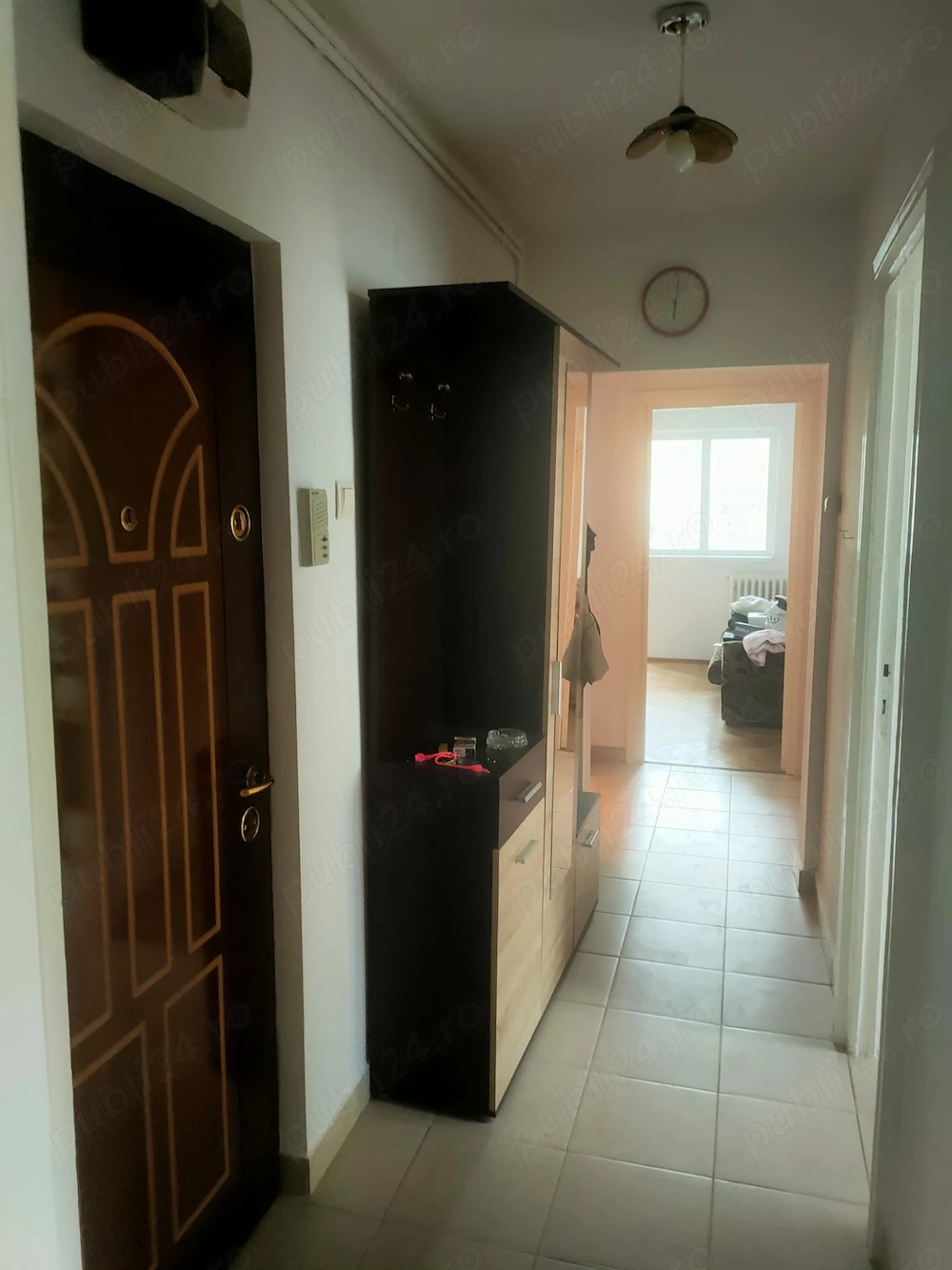 Vând apartament 3 camere