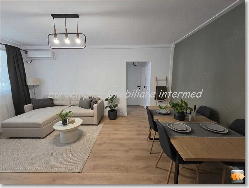 Apartament 2 camere de vanzare zona Centru
