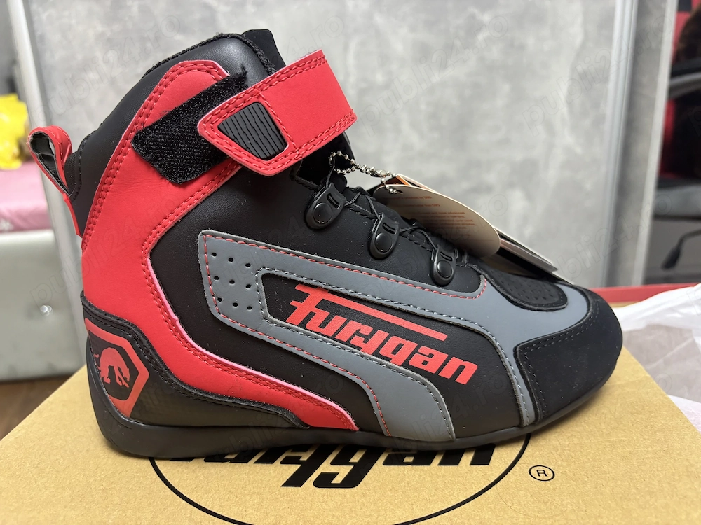 Vând ghete moto furygan v4 easy d3o, negru-rosu