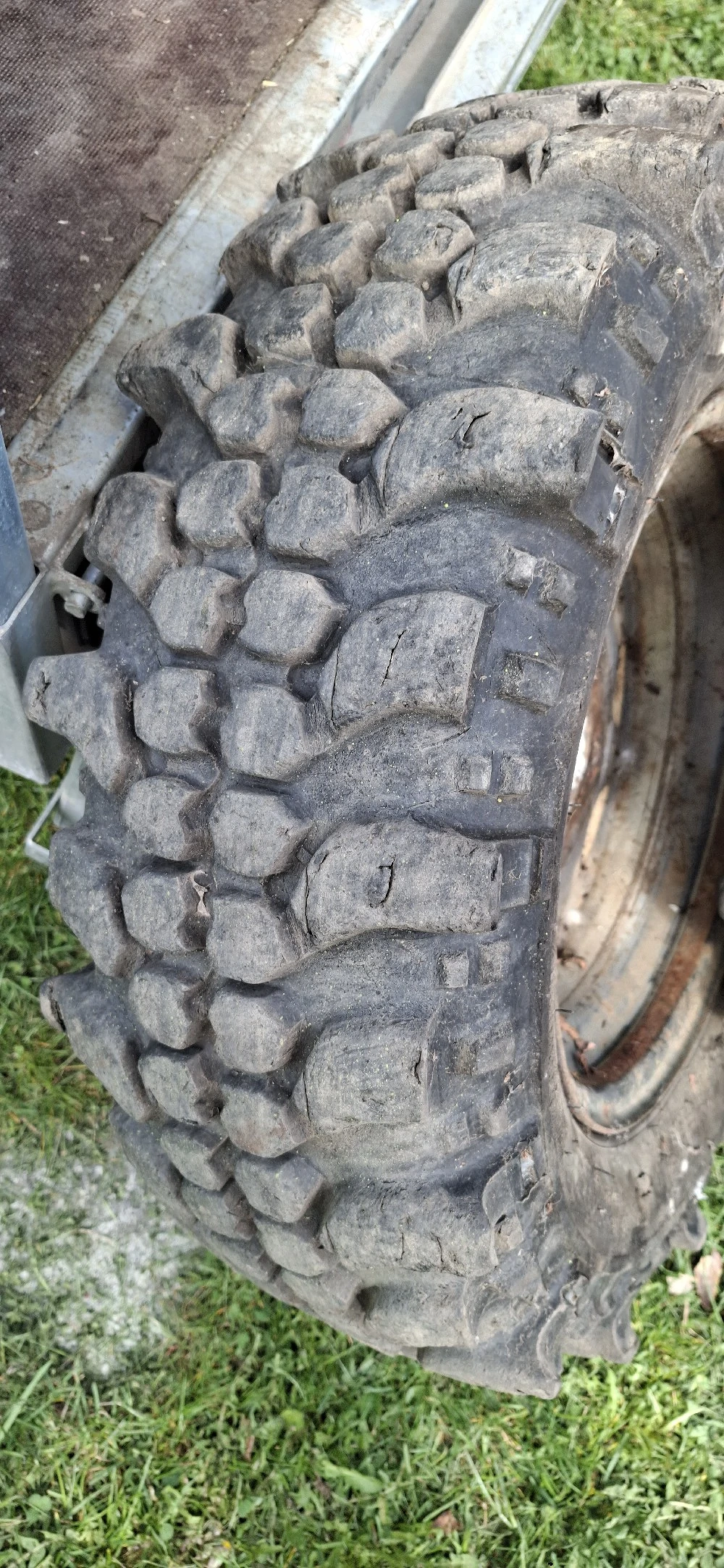 Roți Suzuki Samurai profil Simex 215 70 R15