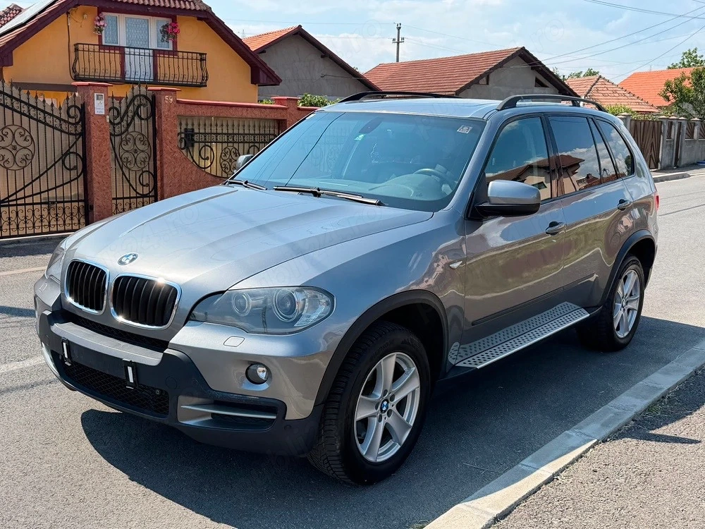 Bmw x5 - 3.0d   M57 - 7 locuri + carlig remorcare