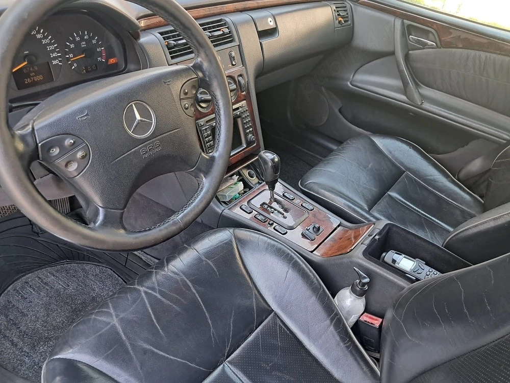 Mercedes e 240