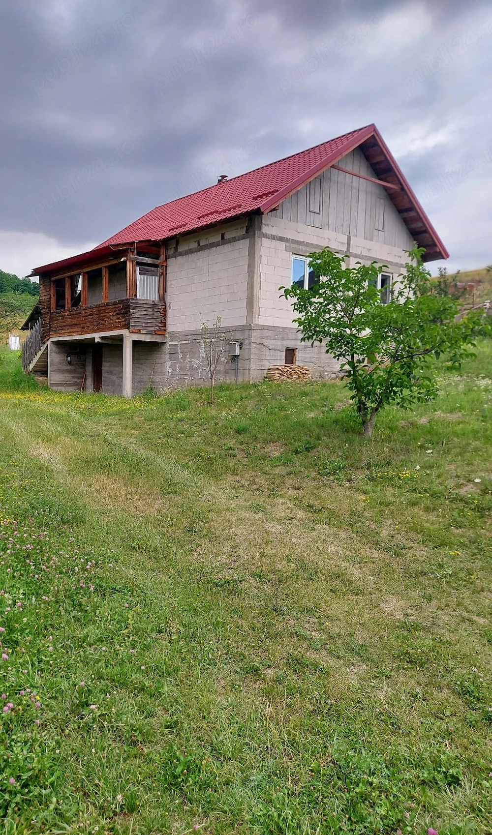 Casa cu teren în Aghires-Fabrici