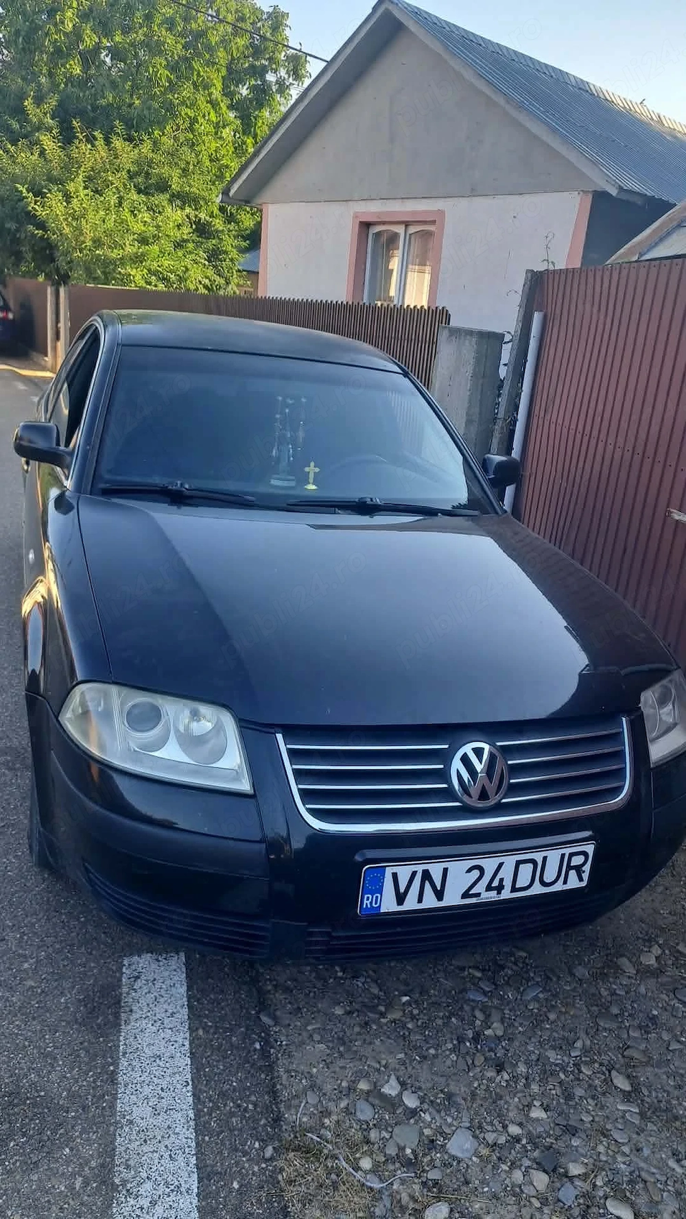Vând Passat 2003 anul ofer fiscal în stare bună