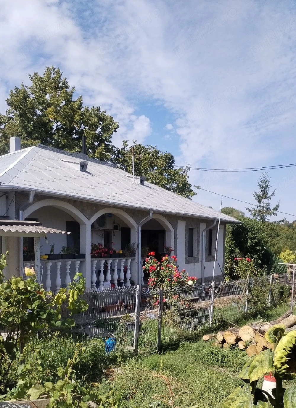 Casă de vânzare în Comarna