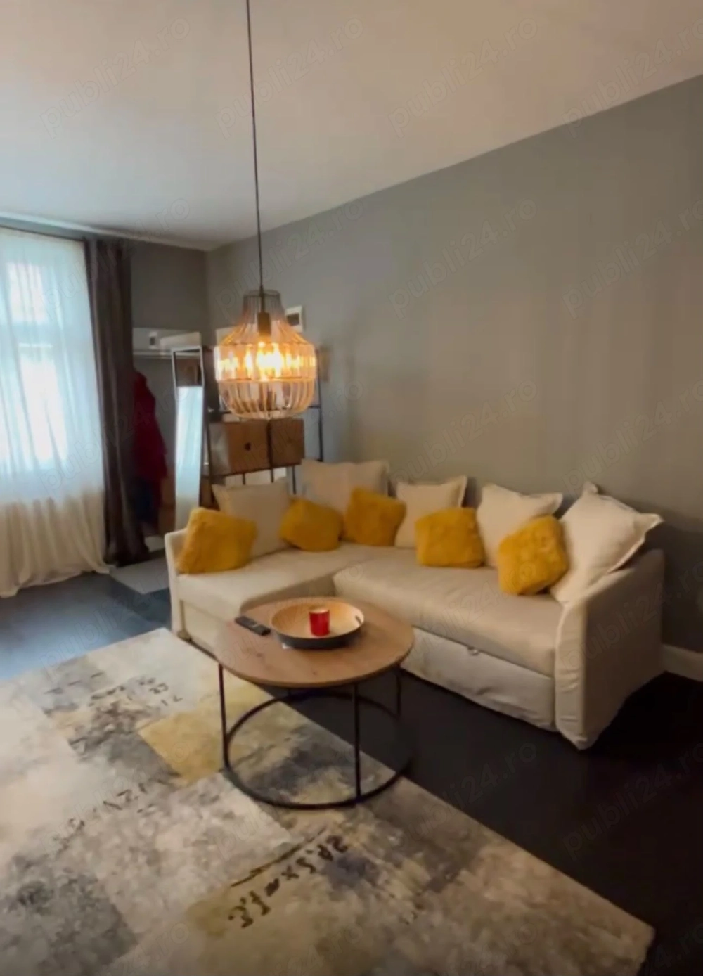 Persoana Fizica Apartament cu 3 camere Andrei Muresanu