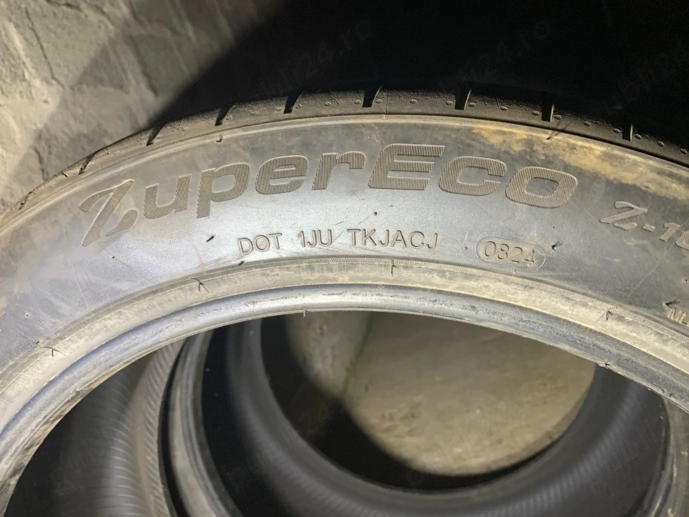 vand doua anvelope 275 40 r19