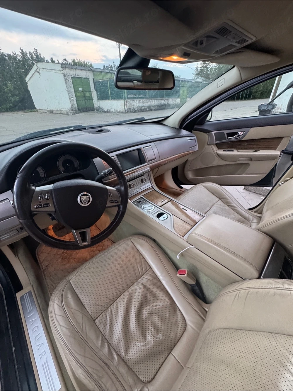 vand jaguar xf 2009 
