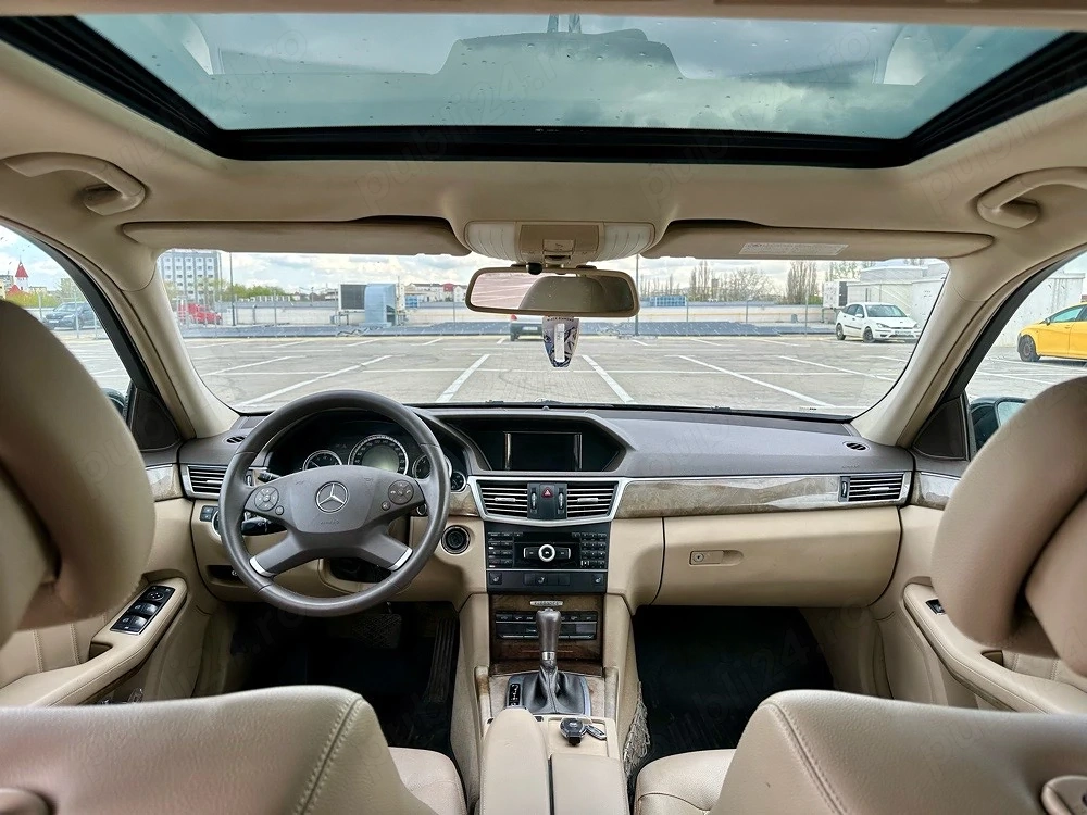 Mercedes Benz E200