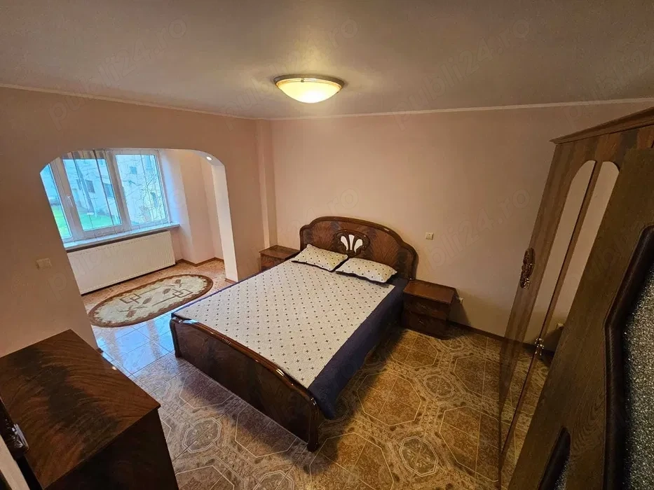 Închiriez Apartament 2 camere, Zona Piața Moldovei, Etaj 1