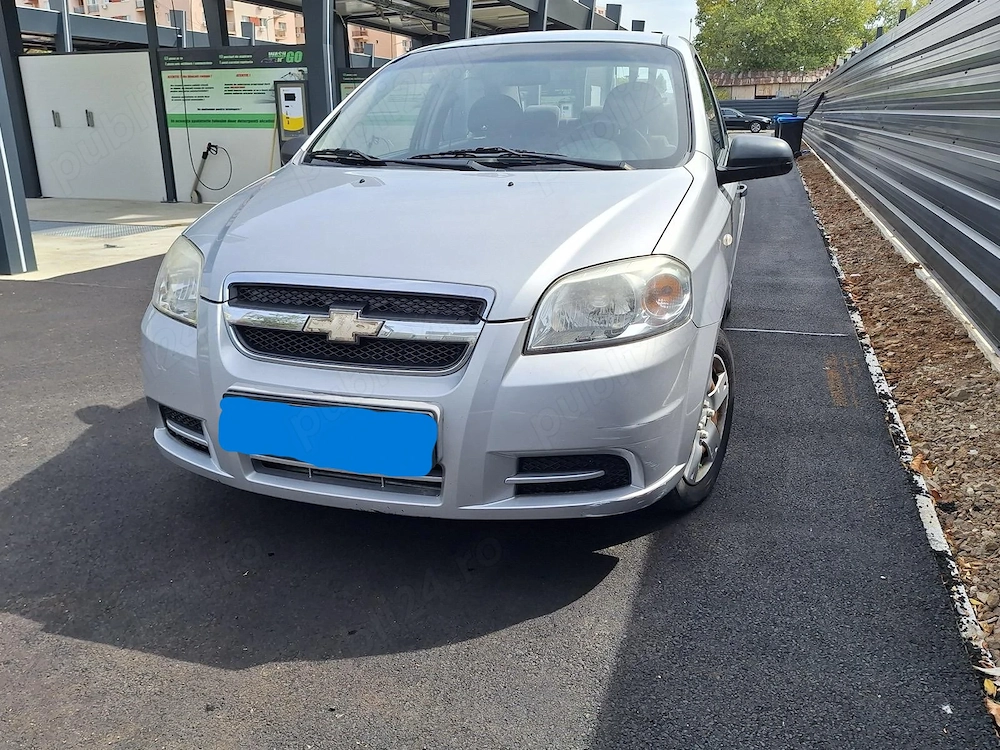 Vand Chevrolet Aveo 2010 (11 500 Lei) + 4 anvelope iarna (800 Lei) - 12 300 Lei