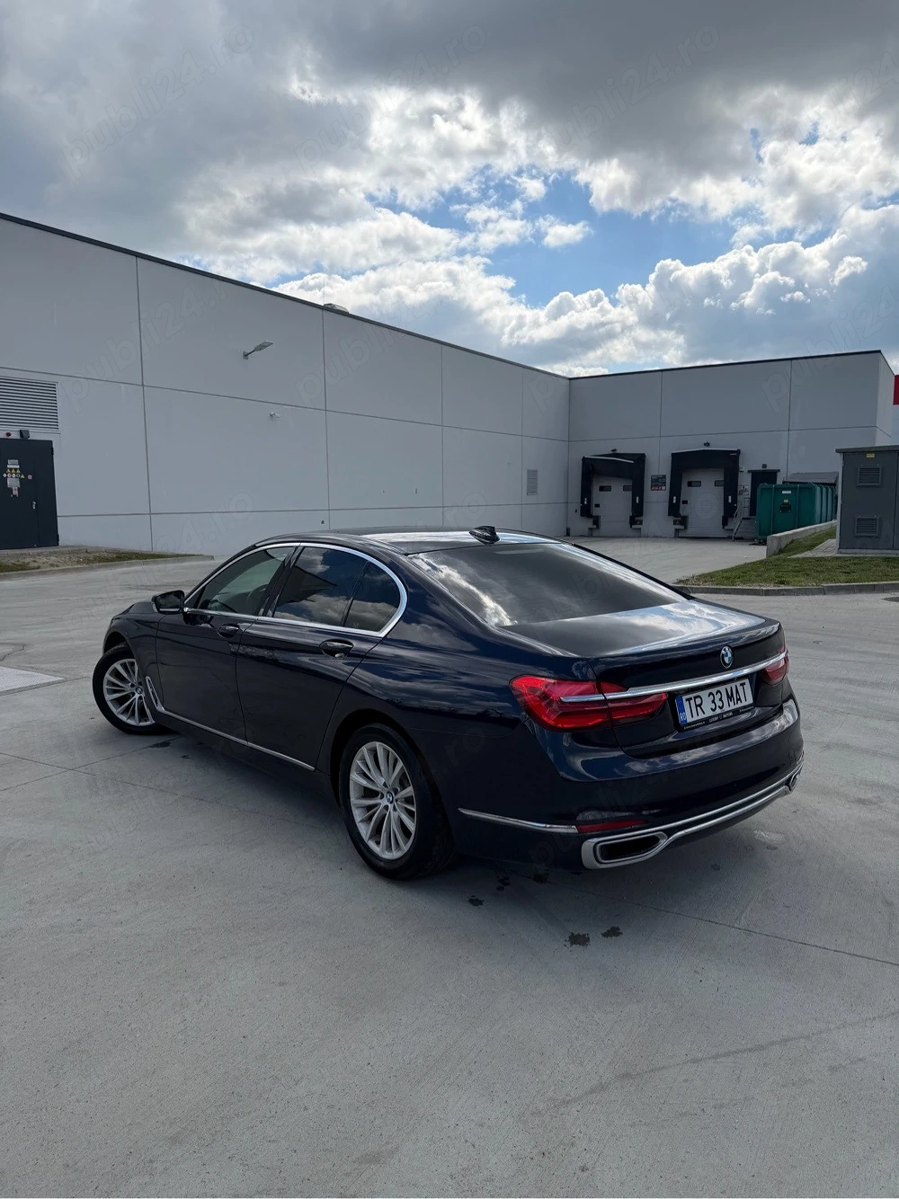 BMW Seria 7 730D xDrive G11 2017, 235.000km, mașina personală de 3 ani, impecabilă, H&K , trapa