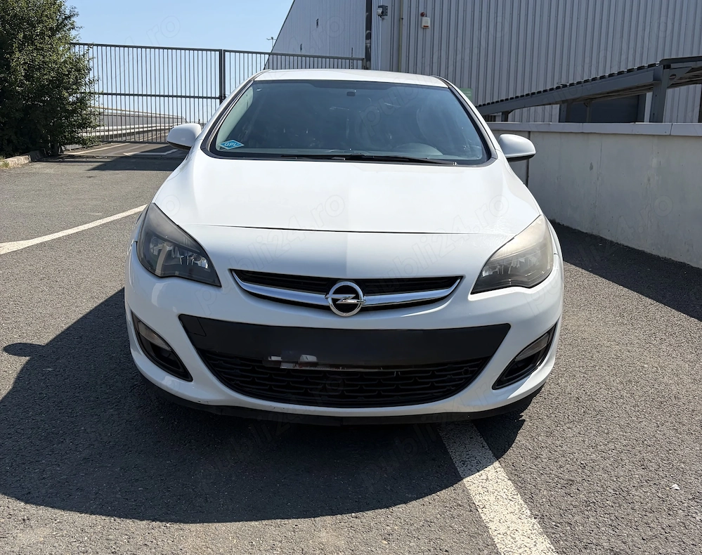 Vând Opel Astra J 