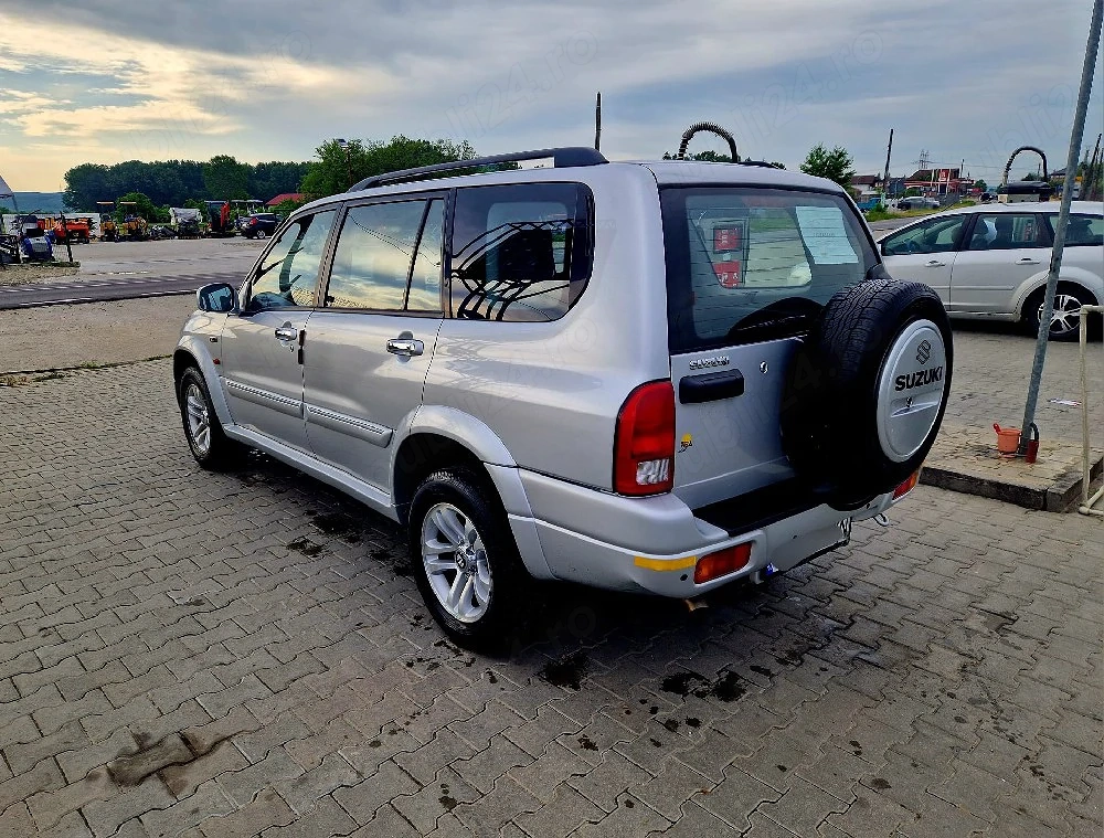 Suzuki Grand Vitara XL7  4x4