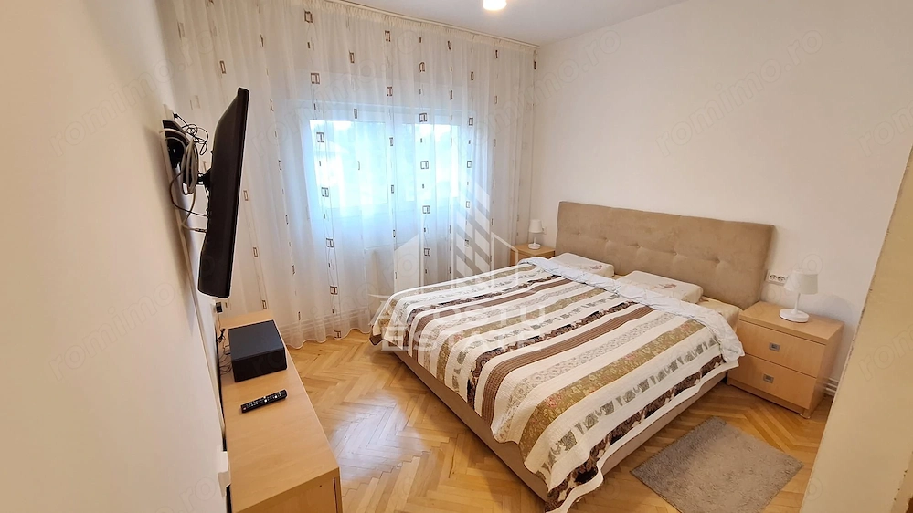 Apartament cu 4 camere, decomandat, etaj 1, BRD, Complexul Studentesc