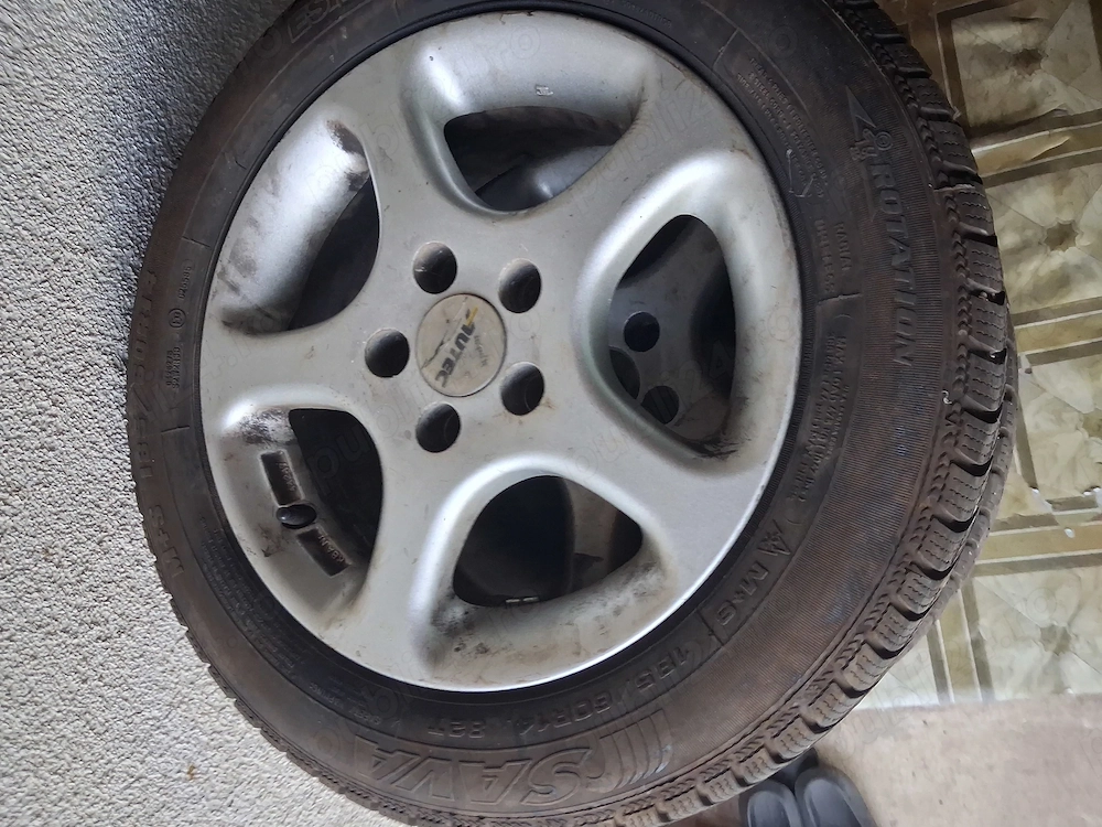 Cauciucuri de iarna + jante 185/60  R14 82T, DOT 3324