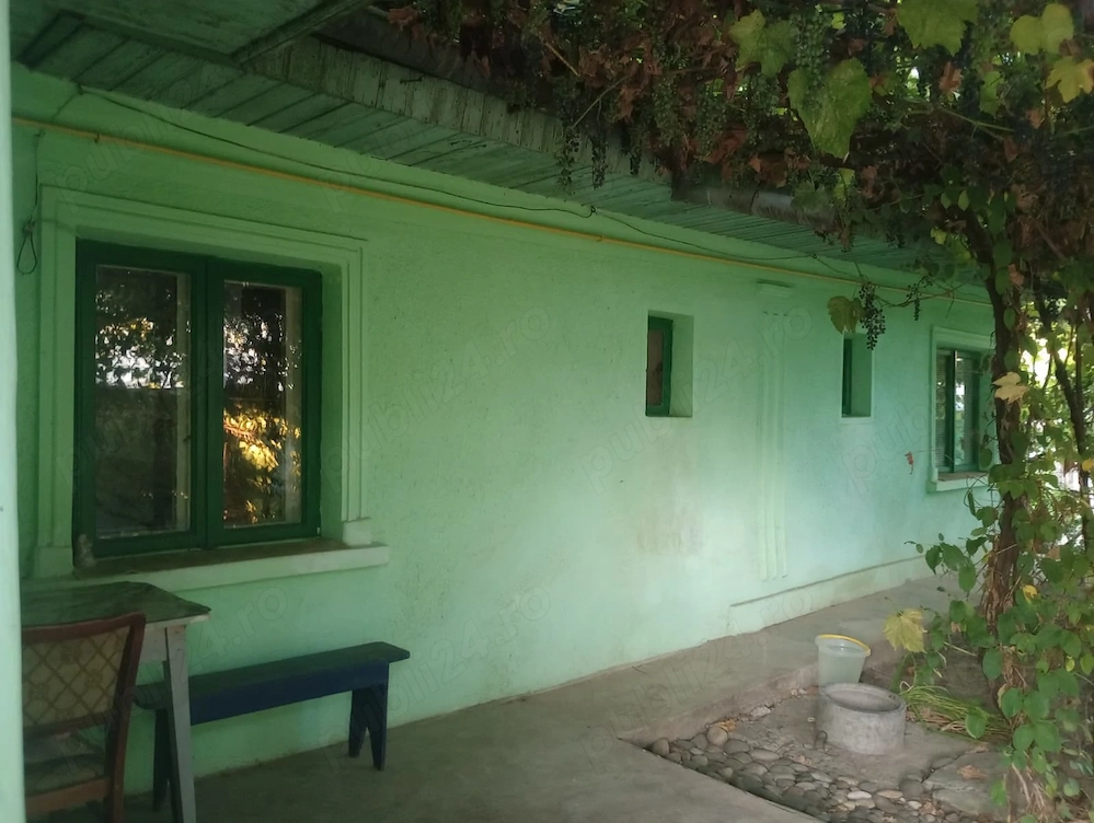 Casa + teren de vanzare in Barlad   zona Tudor Vladimirescu