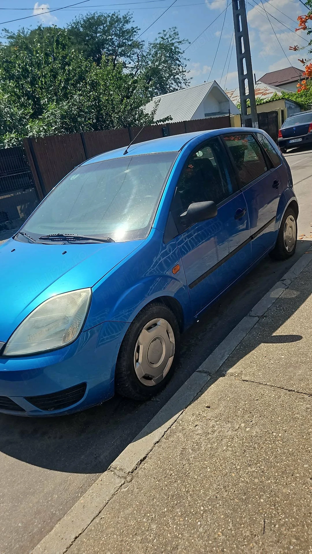 Ford Fiesta 2005 DE VANZARE