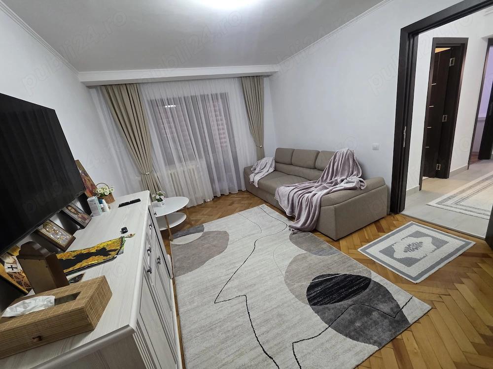 Vand apartament 2 camere decomandat et.1 Simeria