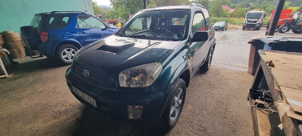 Toyota rav4 3 portiere