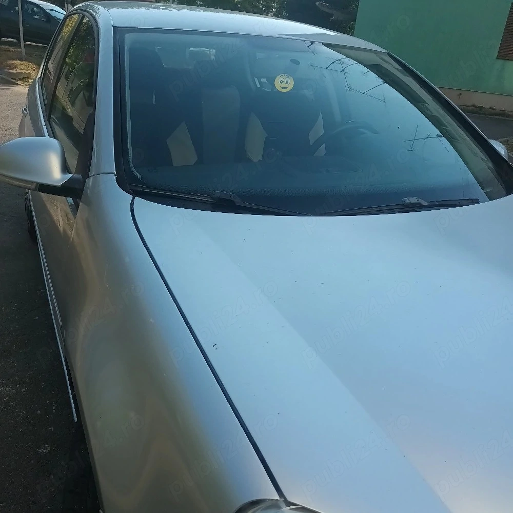 Mașină Wolkswagen  Golf