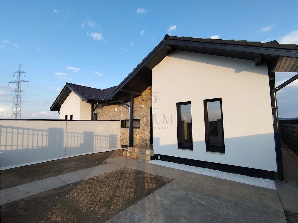 Duplex modern - spatios - perete dublu - finalizat