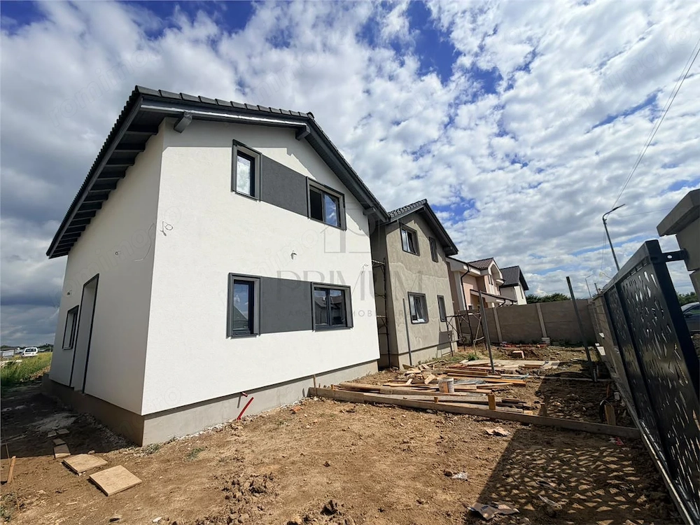 OPORTUNITATE - Duplex separat prin CT - ZONA DE TOP