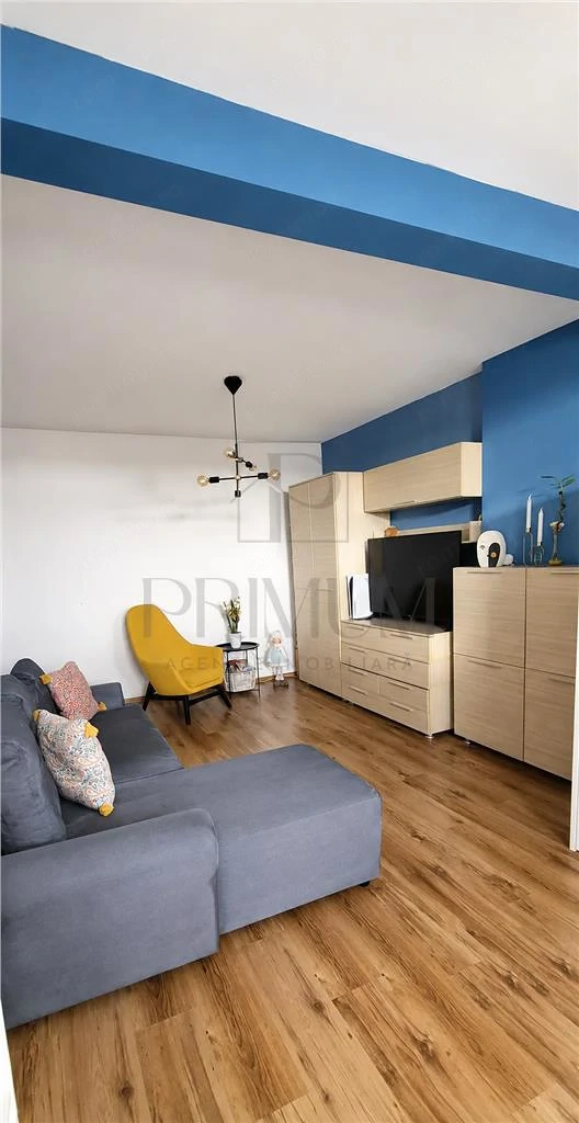 LIPOVEI - DECOMANDAT - 2 CAMERE - MANSARDA - CENTRALA PROPRIE - CLIMA