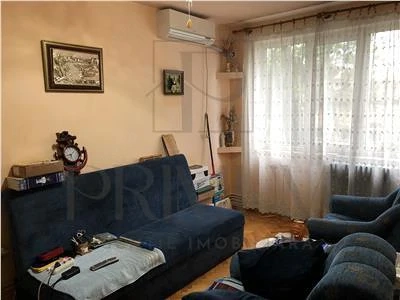 Brancoveanu - 3 Camere - Etaj 1 - Decomandat - Centrala proprie